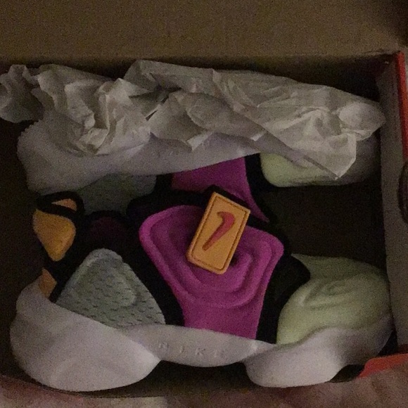 velcro nike shoes - Picture 1 of 2